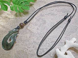 シンプルデザイン★黒蝶貝チョーカー　フィッシュフック