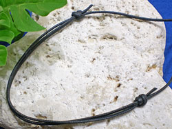 シンプルデザイン★黒蝶貝チョーカー　フィッシュフック