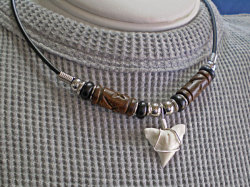 ギフトにもおすすめ！メジロザメ歯チョーカー